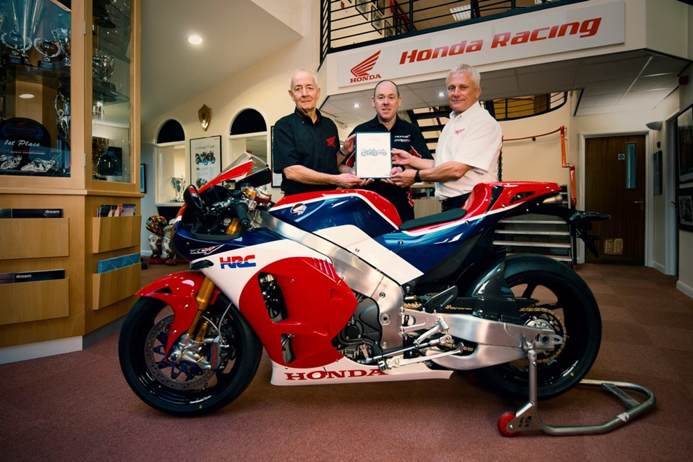 Джон Браун - первый владелец Honda RC213V-S