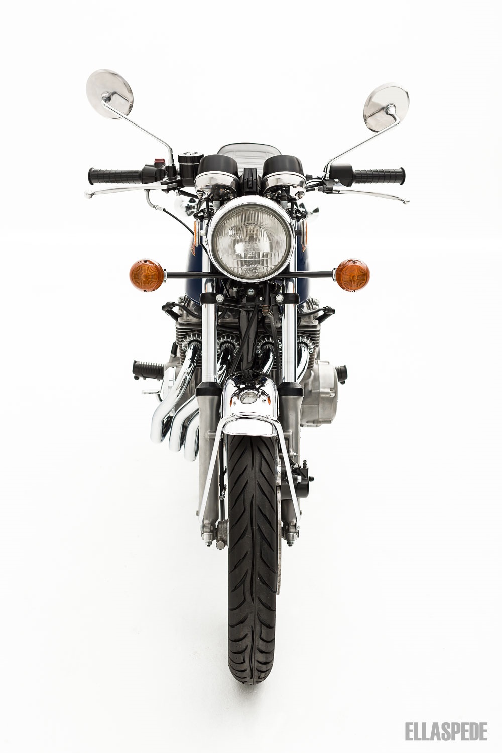 Ellaspede: отреставрированный мотоцикл Honda CB400 Four 1977