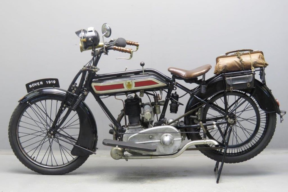 Старинный мотоцикл Rover 1919